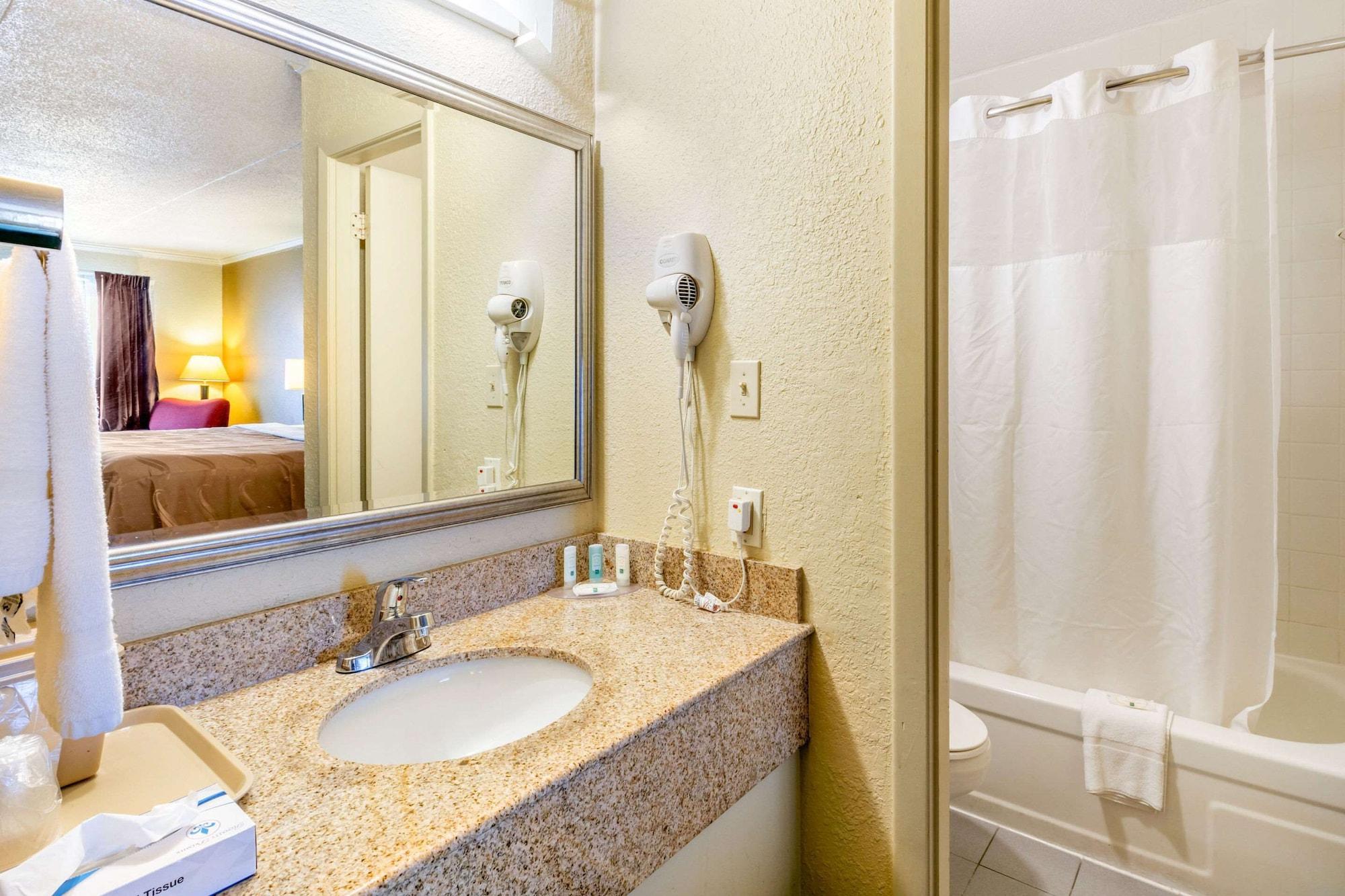 מנצ'סטר Quality Inn מראה חיצוני תמונה